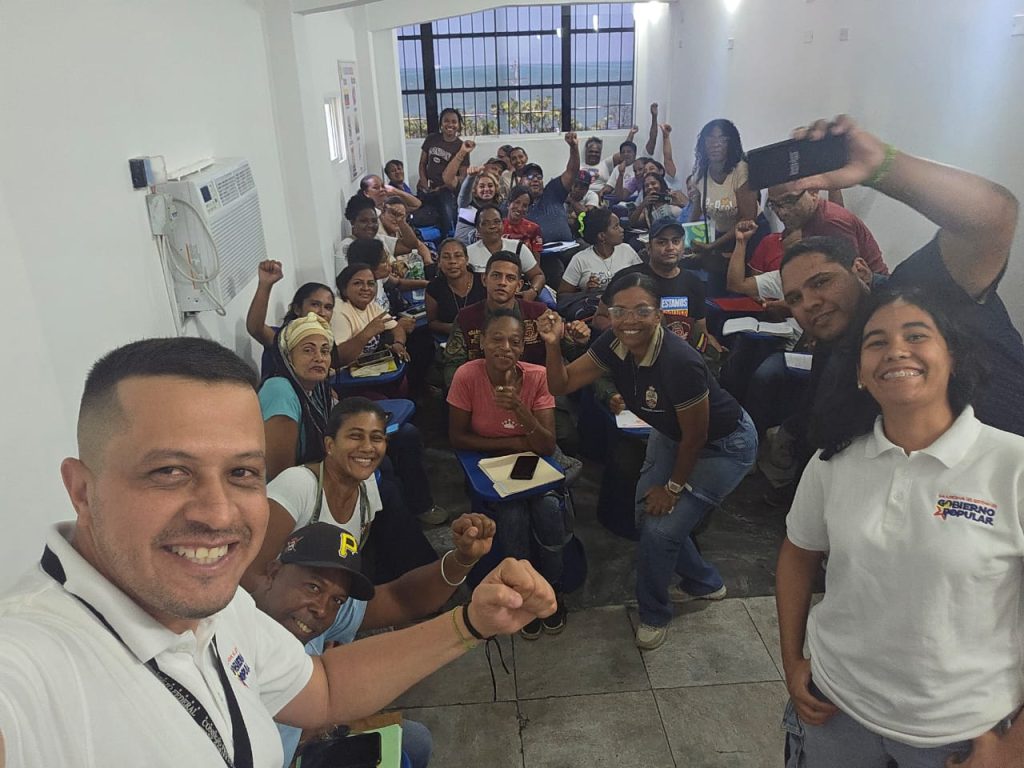 Capacitación a los 464 Circuitos Comunales en el Estado Miranda