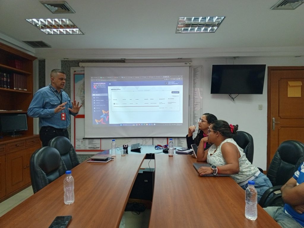 Formación al Personal de FundaComunal
