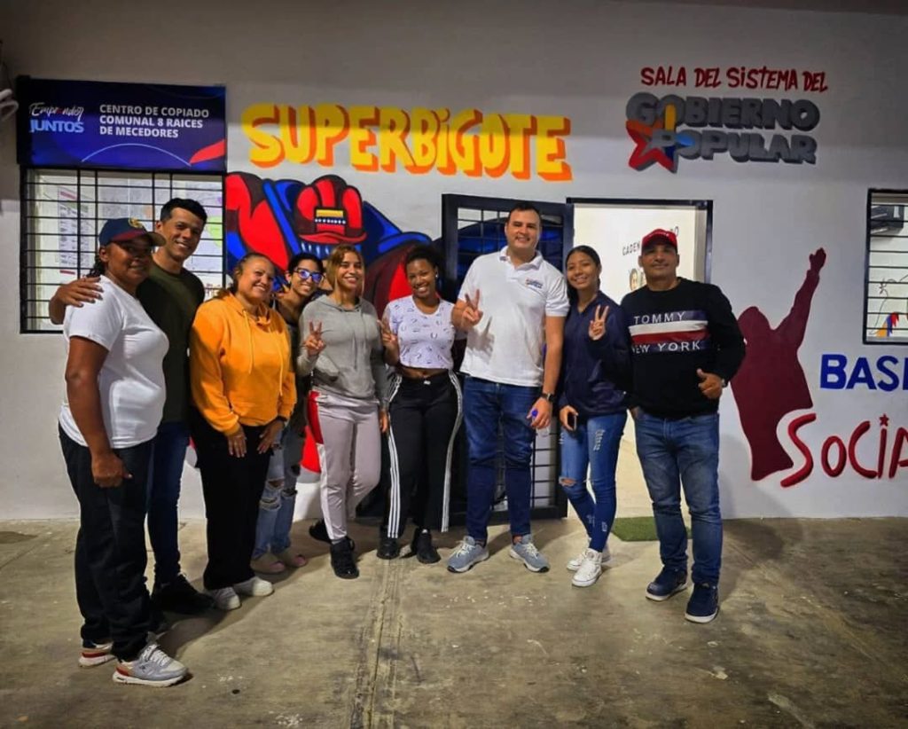 Sala de Autogobierno Popular: Comuna «8 Raíces de Mecedores»